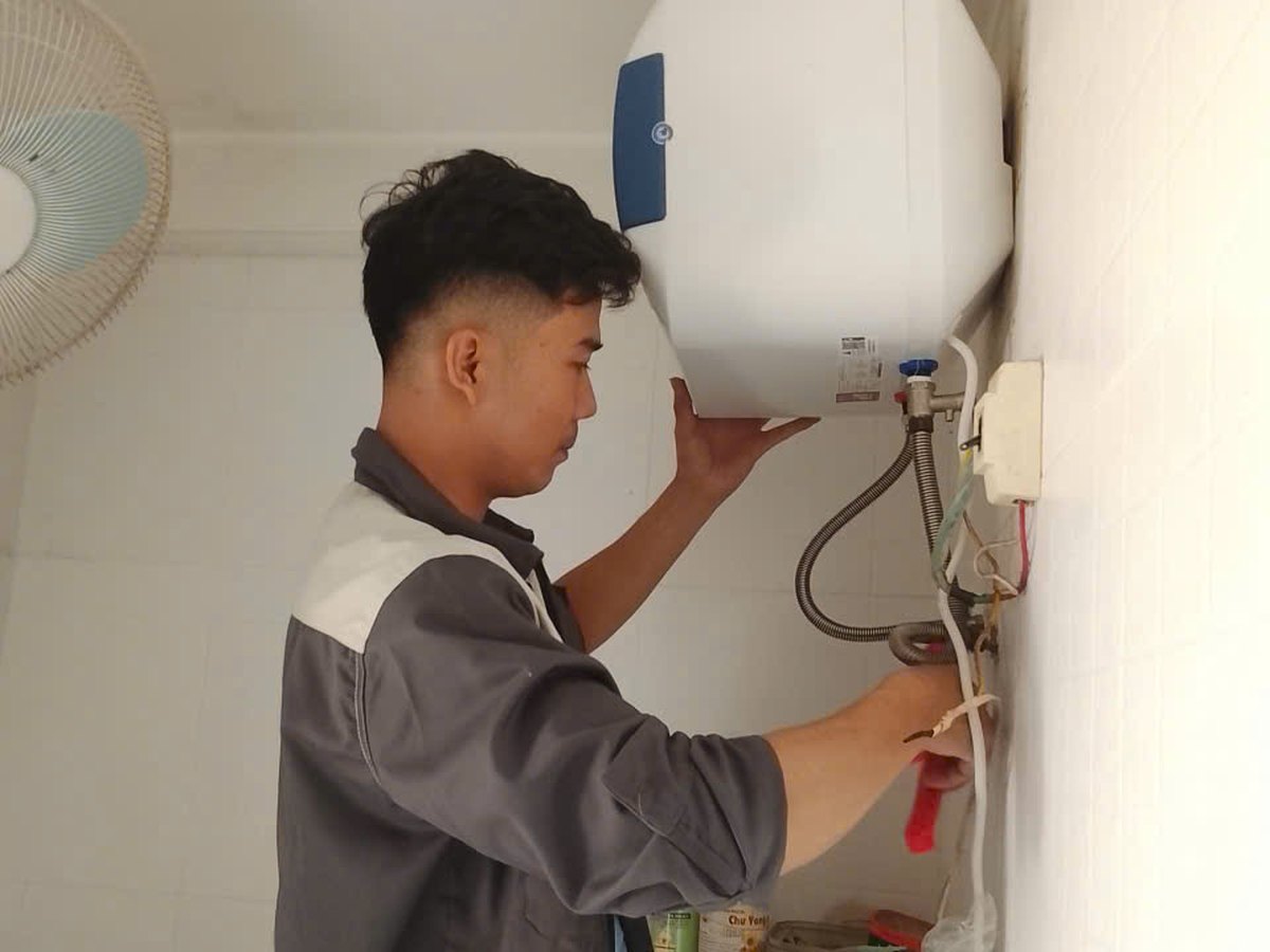 Lắp và sửa bình nóng lạnh